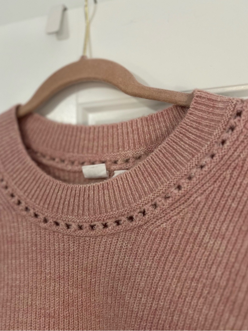 Gap Sweater - Picture 3 of 5